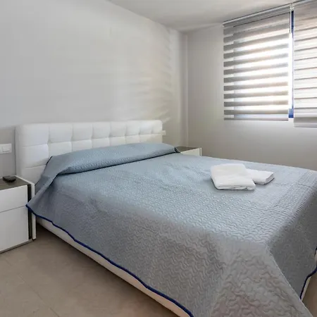 Suenos De Mar, 3 Dormitorios, By Bookindenia Apartment