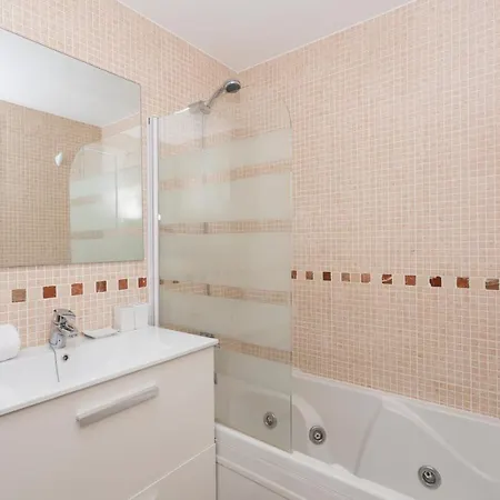 Sueños De Mar, 3 Dormitorios, By Bookindenia